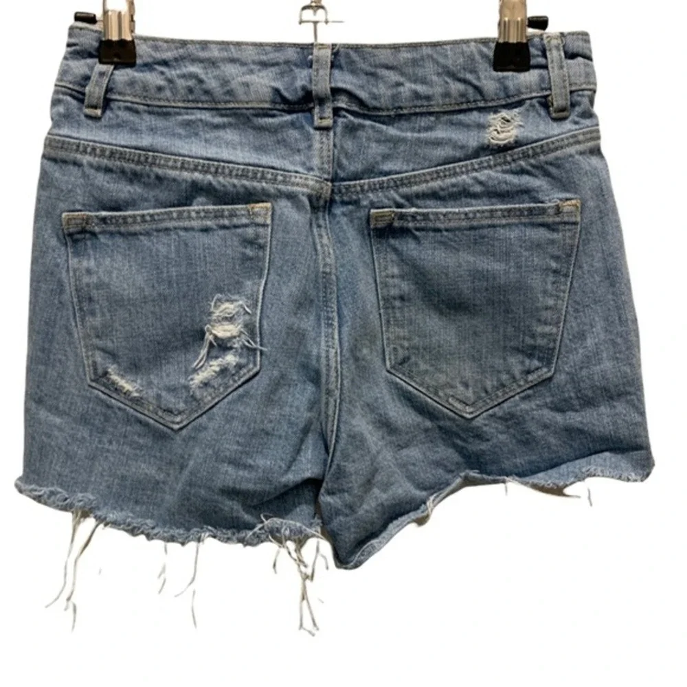H&M Divided Womens Distressed Denim Shorts Light‎ Wash Blue High Rise Size 4 - Picture 6 of 6